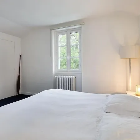 Gorgeous Ideally Located 15 Mn From Paris *